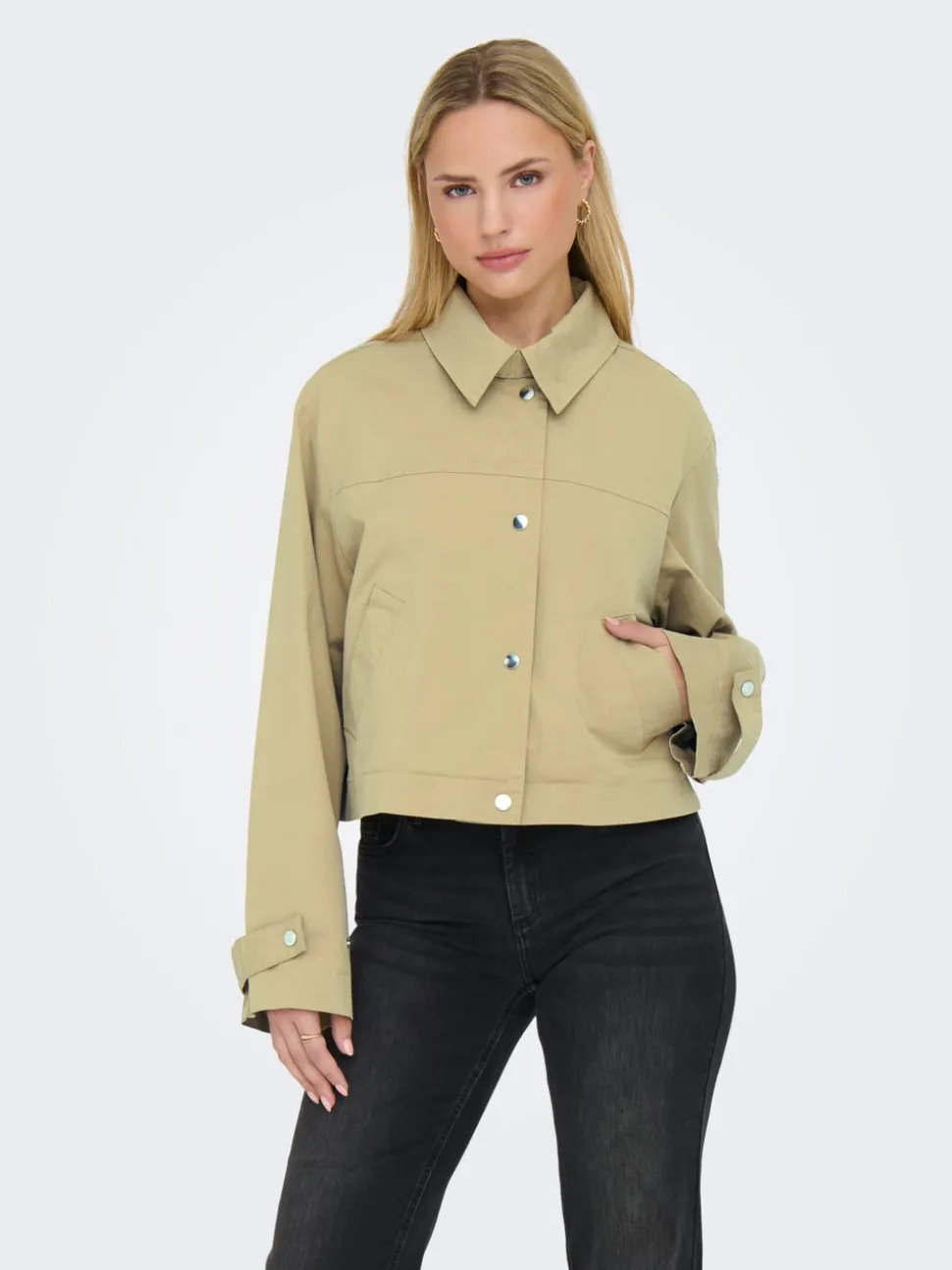ONLLIANA Trench court