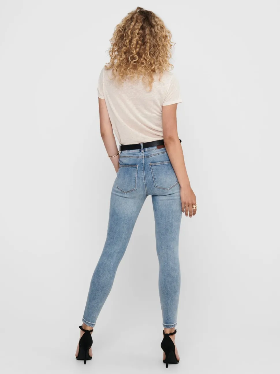 ONLMILA Taille haute Skinny Fit Longueur cheville Jeans