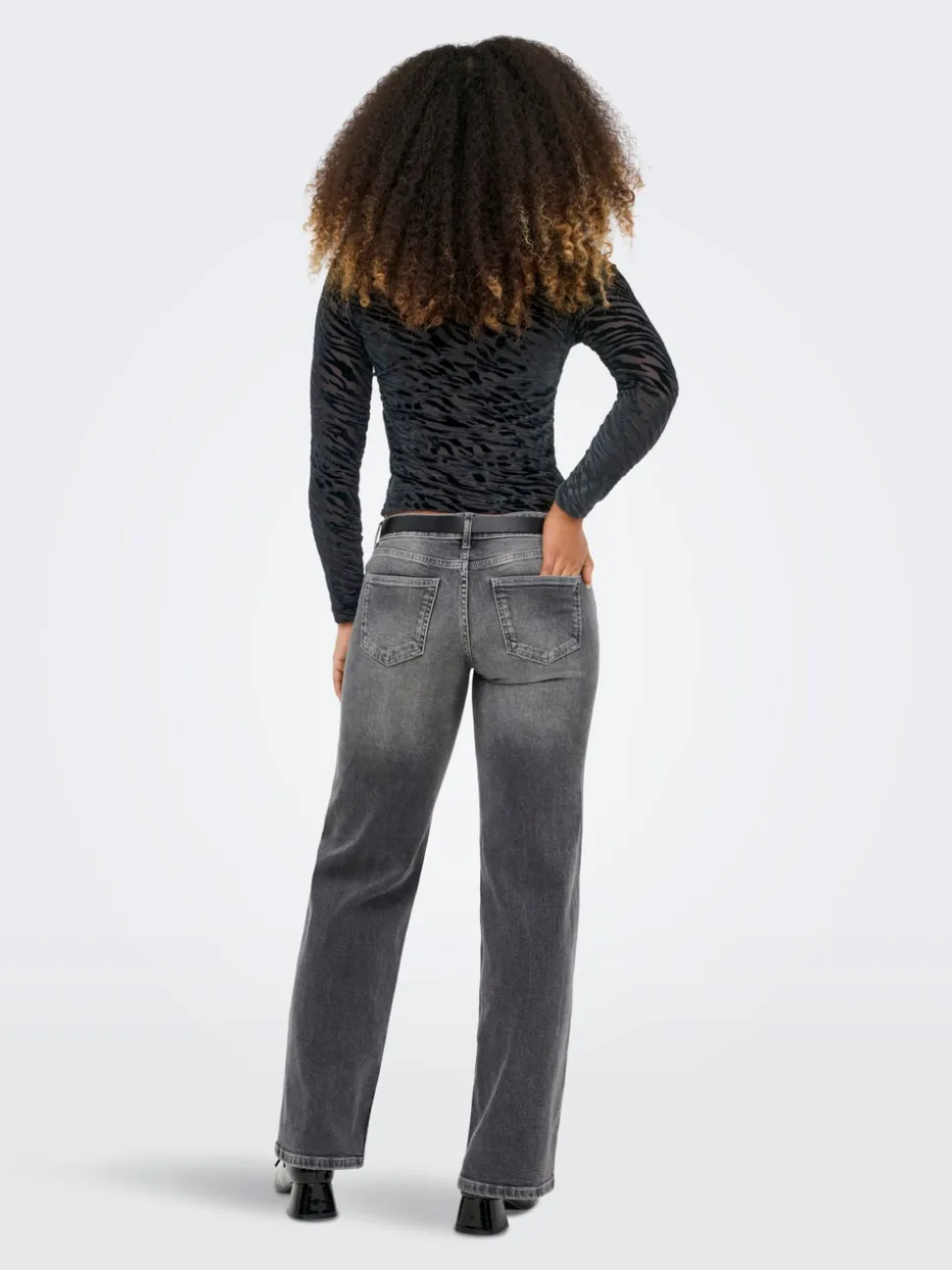 ONLNORA Top
