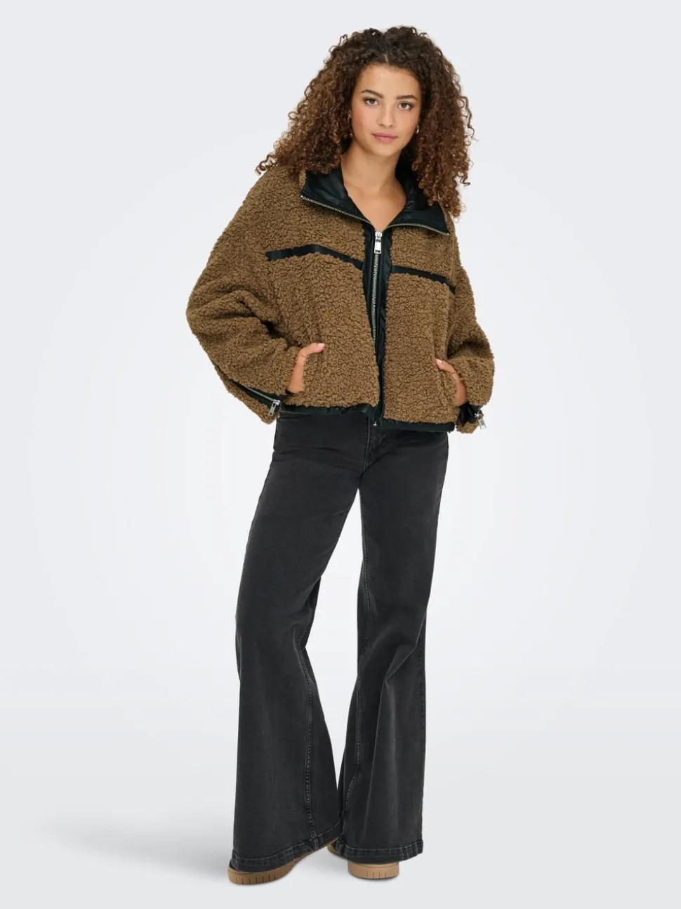 ONLPATTI Veste