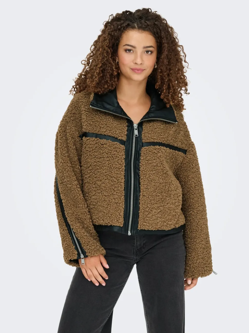 ONLPATTI Veste