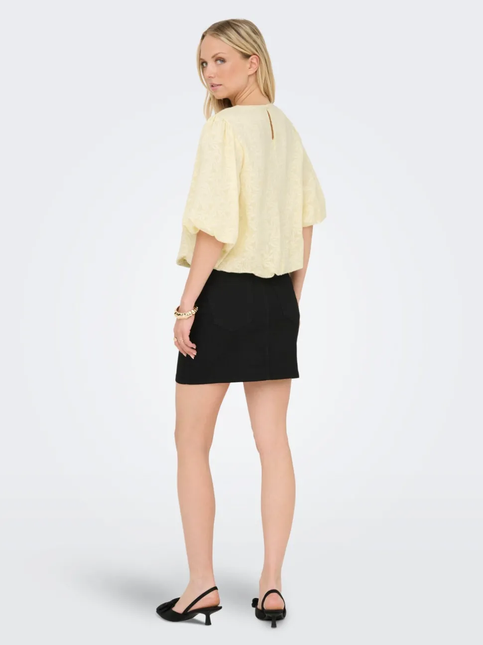 ONLROMI Top