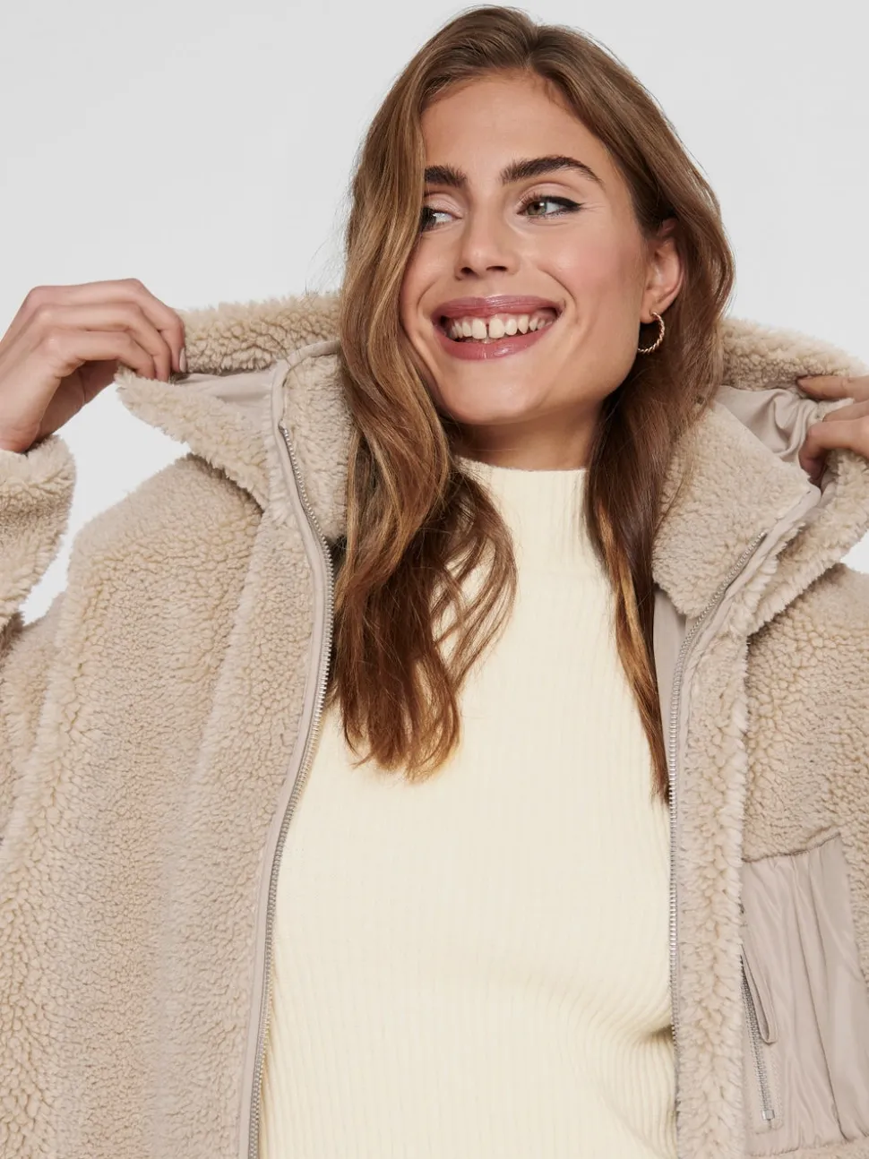 ONLSASCHA Manteau en peluche