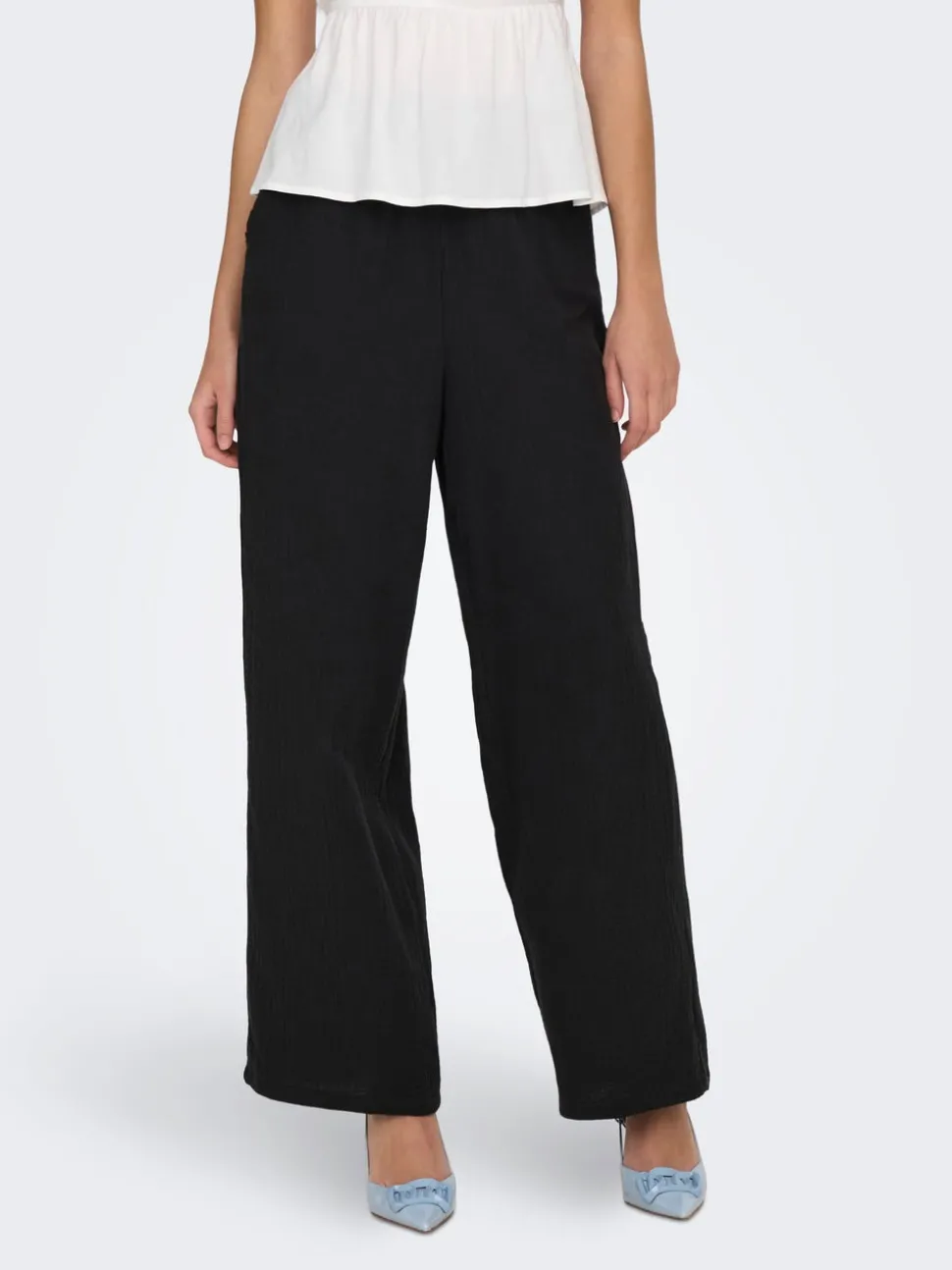 ONLTHYRA Comfort Fit Pantalon à jambe large