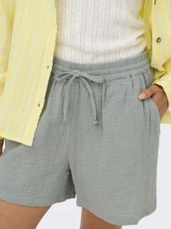 ONLTHYRA Regular Fit Short