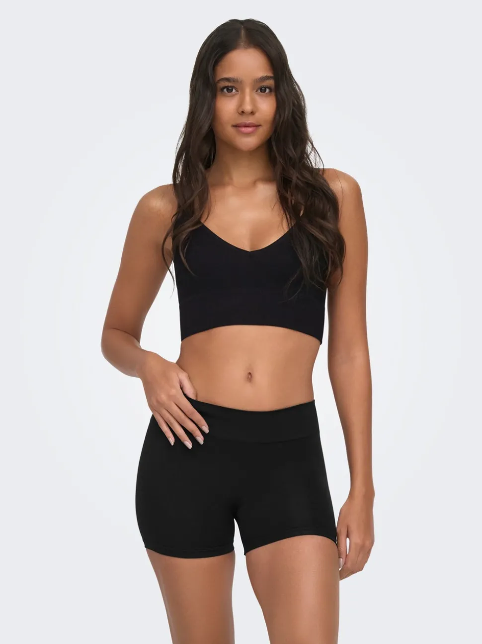 ONLVICKY short intérieur