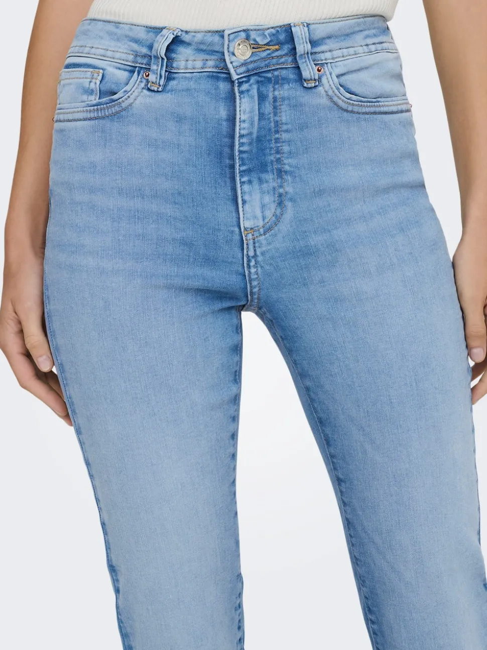 ONLWAUW Taille haute Flared Fit Jeans