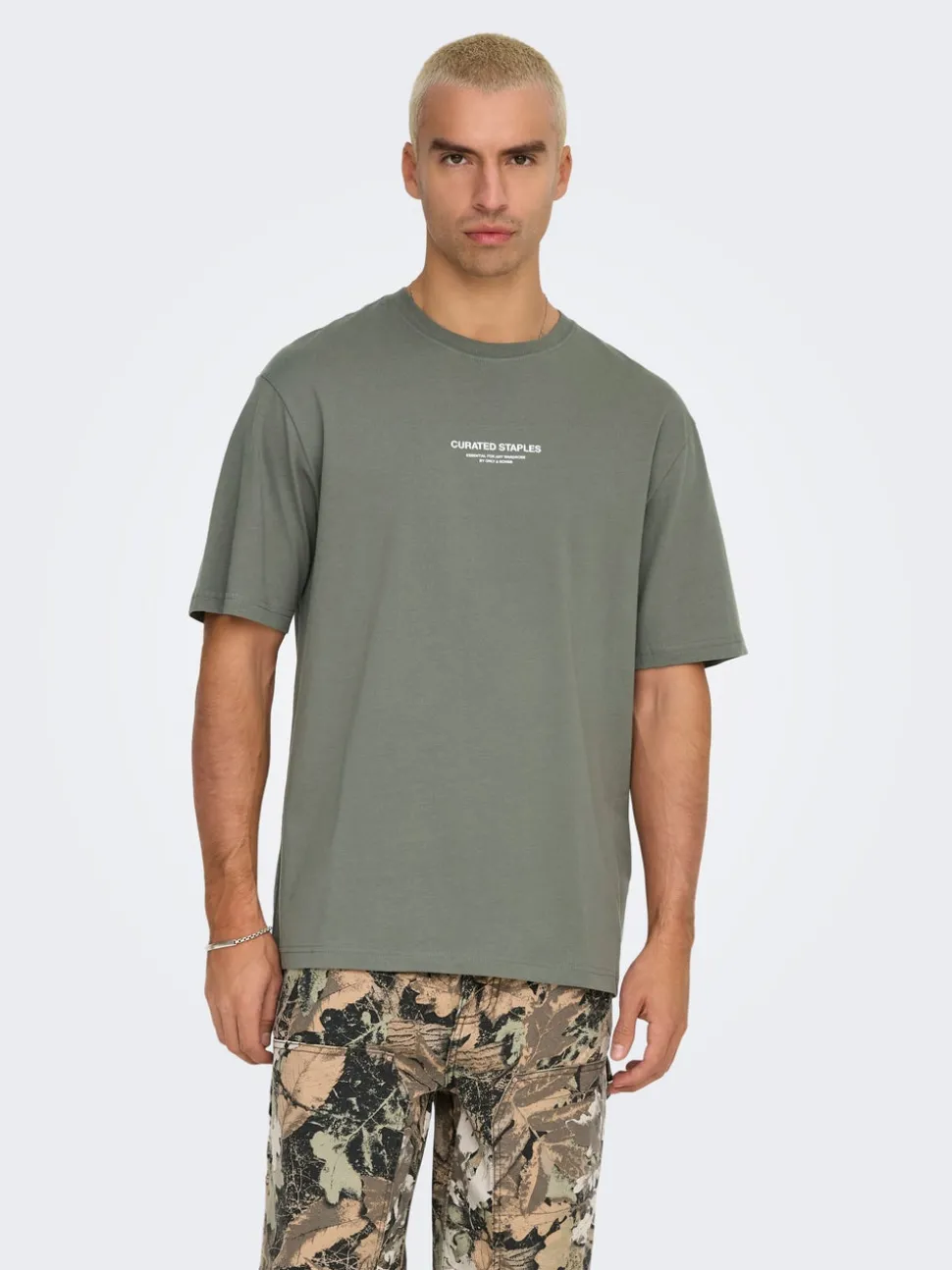 ONSCURATED T-shirt