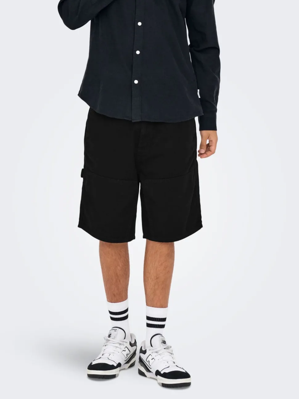 ONSEDGE Loose Fit Shorts