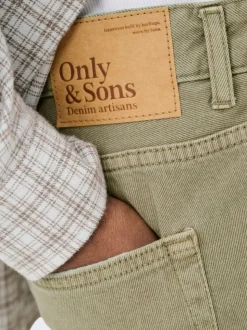 ONSEDGE Straight Fit Shorts
